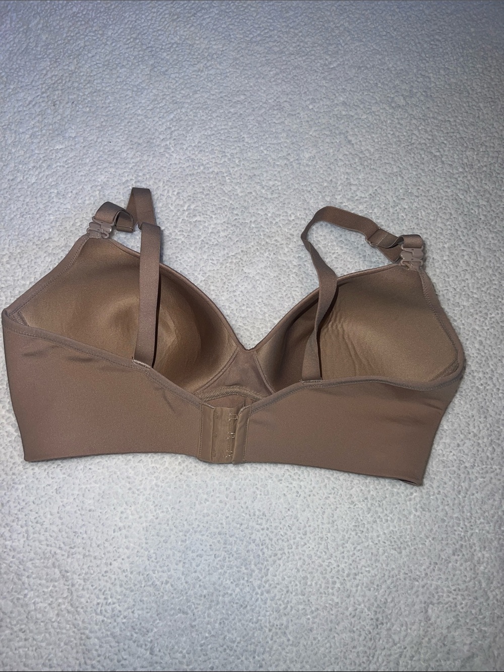 Warner's Smooth Molded Wireless Bra - Toasted Almond color size 40C - Picture 3 of 6